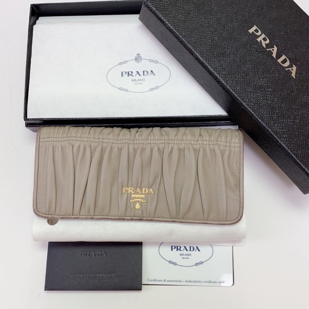 Prada wallet